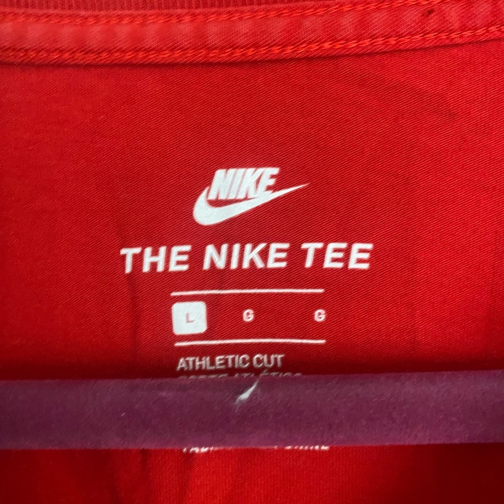 Nike Red Long Sleeve Tee for Casual Comfort